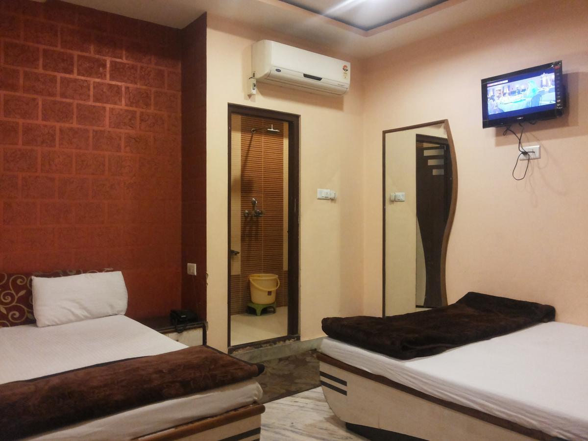 Hotel Lovely Ádzsmir Kültér fotó